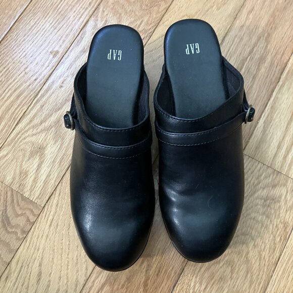 Gap Faux Leather Clogs Womens 7 Black Studded Minimalist - Picture 7 of 10